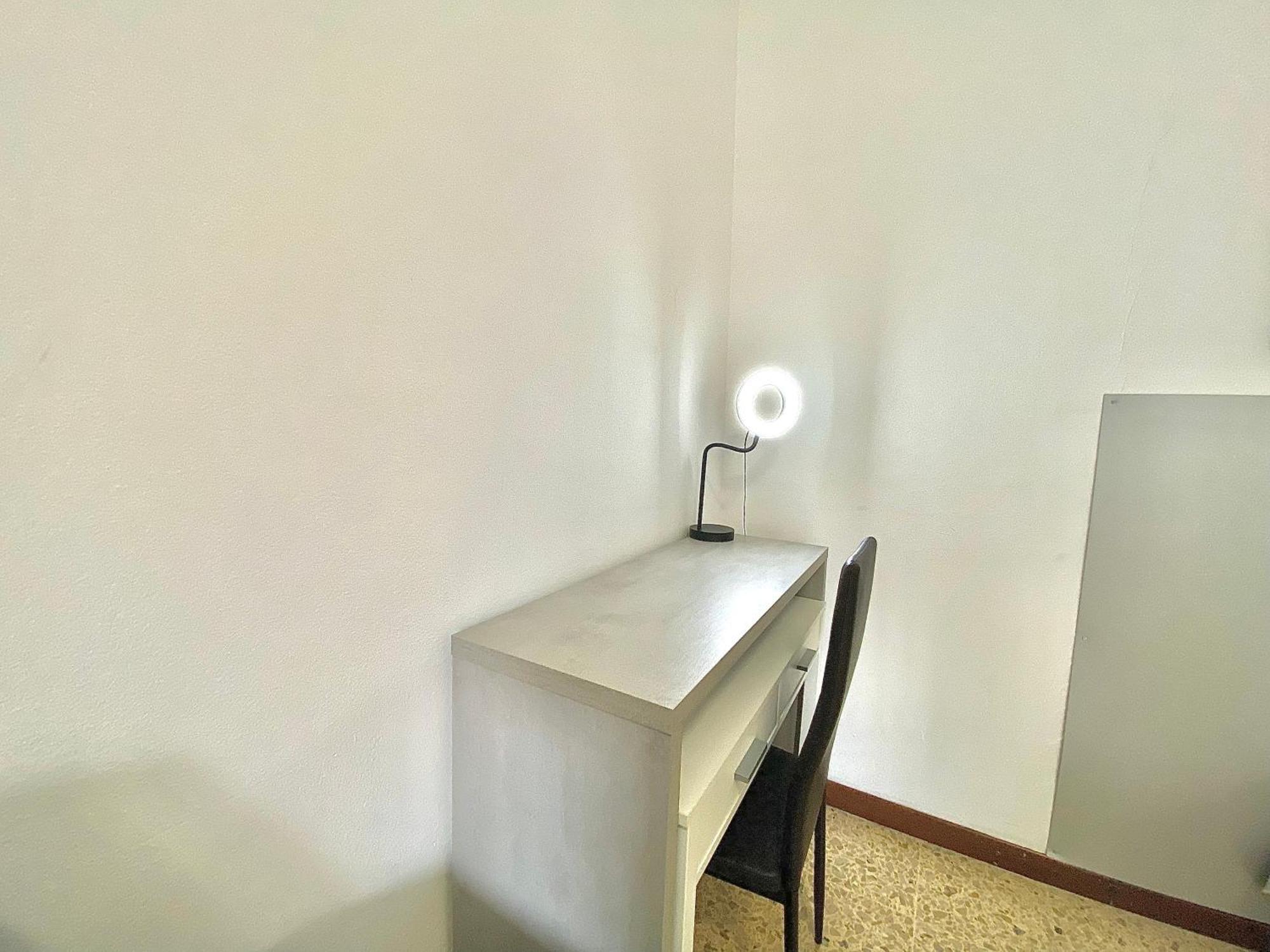 Home Fr Milánó Kültér fotó