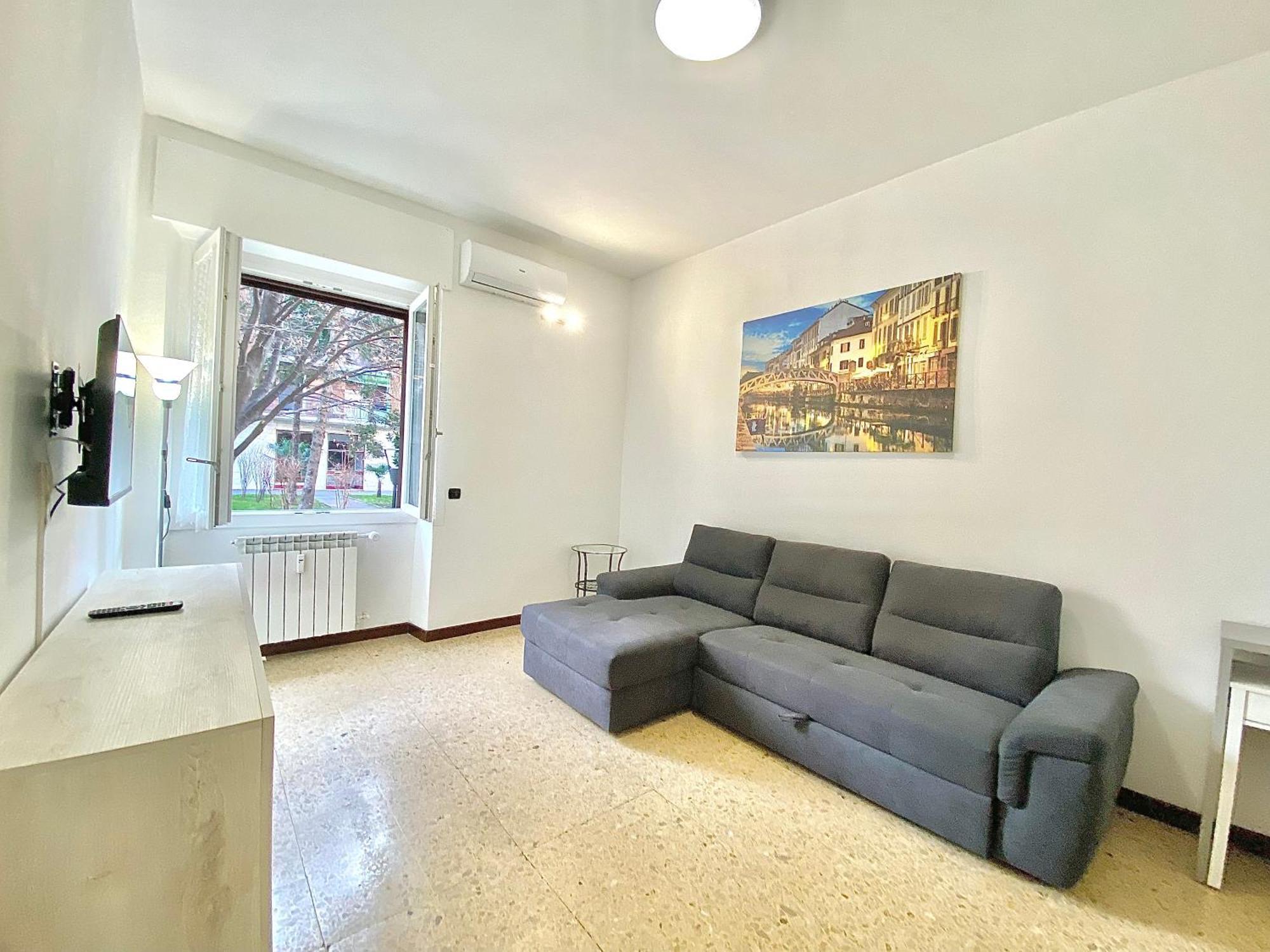 Home Fr Milánó Kültér fotó